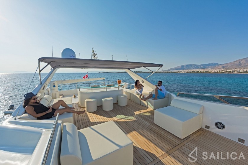 Falcon 92 - Yacht Charter Sailica
