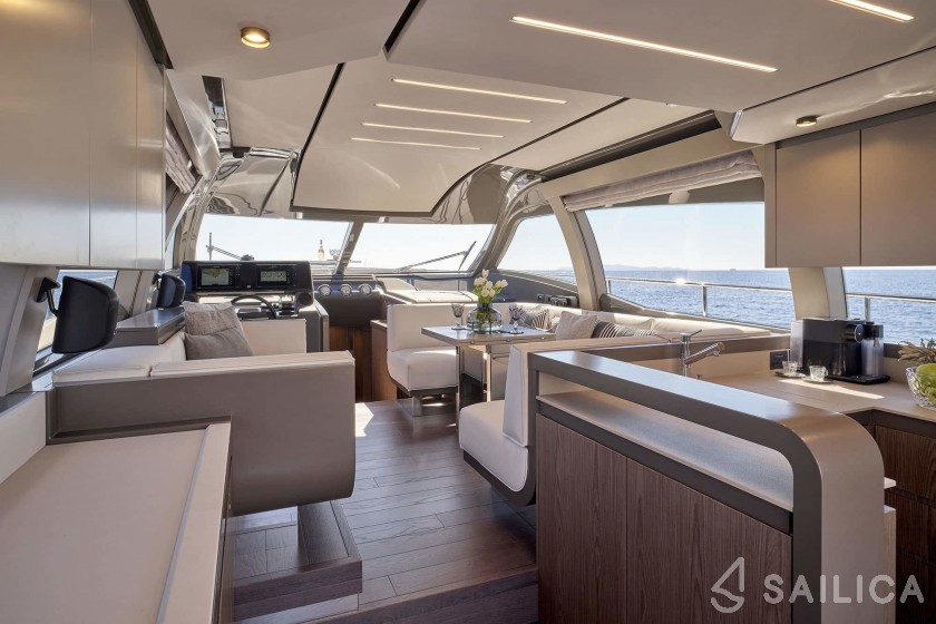 Ferretti 550 - Yacht Charter Sailica