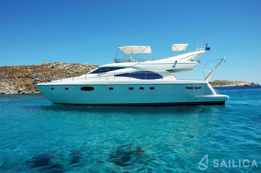 Ferretti 59 - Yacht Charter Sailica