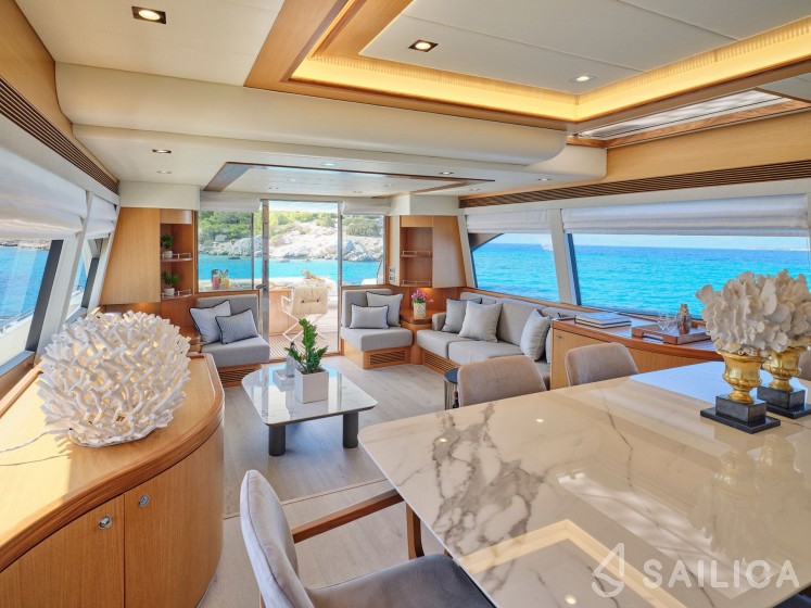 Ferretti 75 - Yacht Charter Sailica