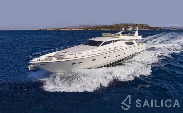 Ferretti 80 - Yacht Charter Sailica