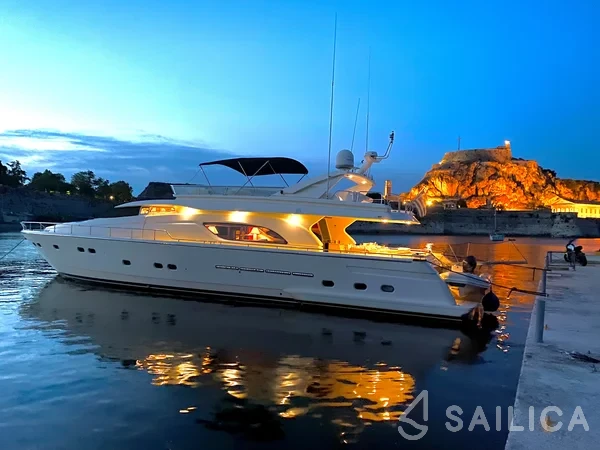 Ferretti 80 - Yacht Charter Sailica