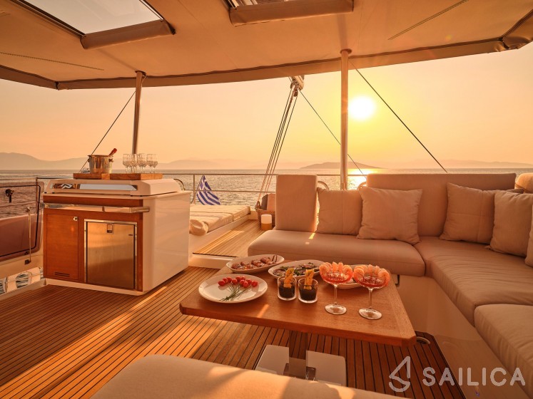 Alegria 67 - Photo #21 Alegria 67 - Yacht Charter Sailica