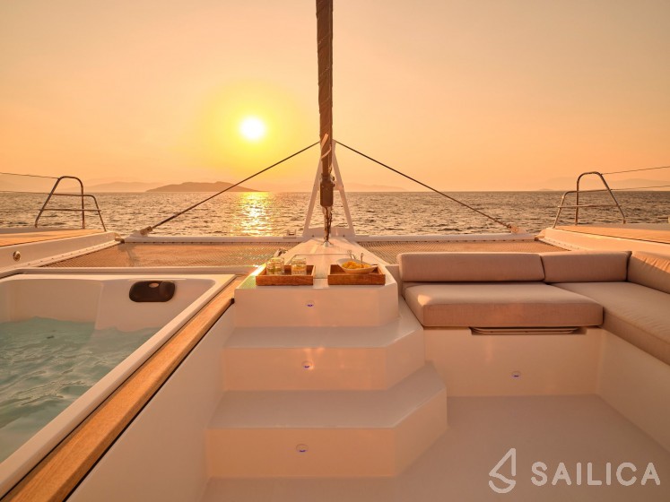 Alegria 67 - Photo #23 Alegria 67 - Yacht Charter Sailica