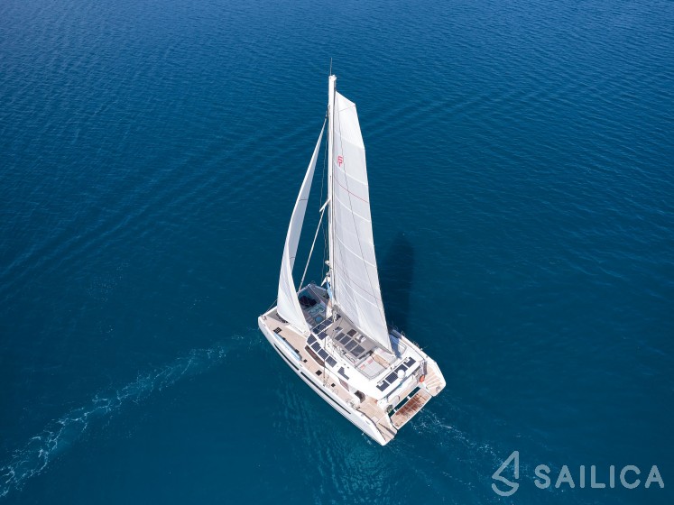 Alegria 67 - Photo #12 Alegria 67 - Yacht Charter Sailica