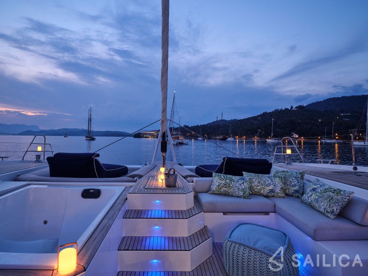 Alegria 67 - Photo #31 Alegria 67 - Yacht Charter Sailica