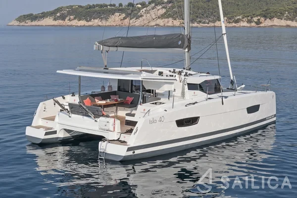Isla 40 - Yacht Charter Sailica