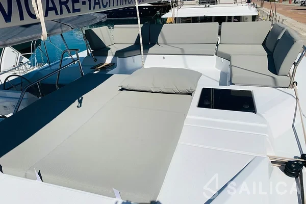 Elba 45 - Photo #80 Elba 45 - Yacht Charter Sailica