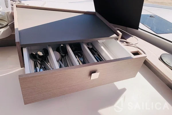 Elba 45 - Photo #90 Elba 45 - Yacht Charter Sailica