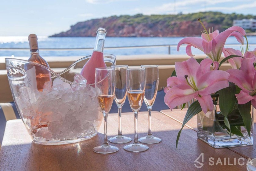 Sanya 57 - Yacht Charter Sailica