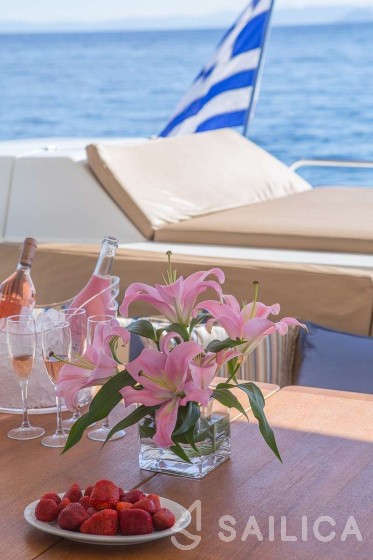 Sanya 57 - Yacht Charter Sailica