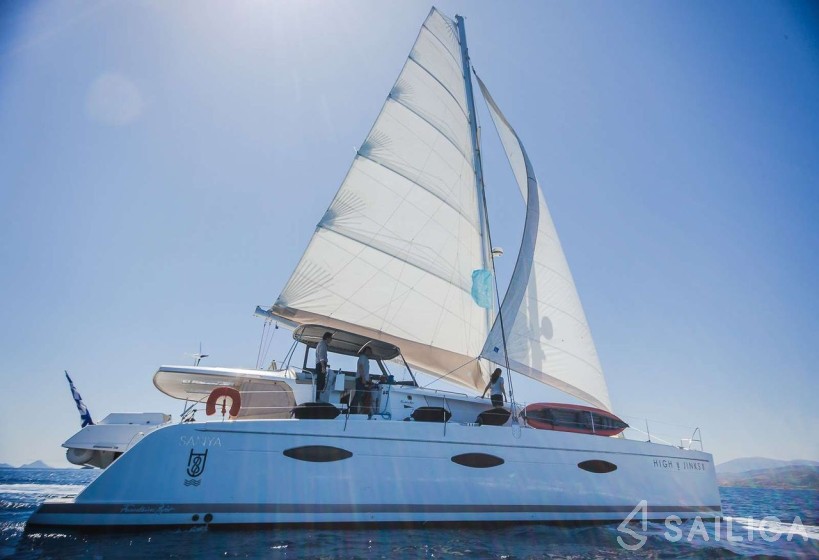 Sanya 57 - Yacht Charter Sailica