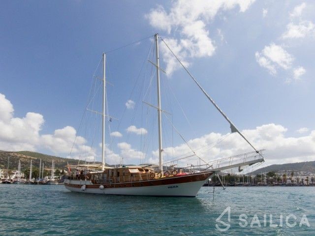 Gulet - Yacht Charter Sailica