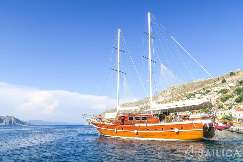 Gulet - Yacht Charter Sailica
