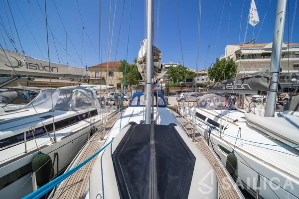 Hanse 400 - Yacht Charter Sailica