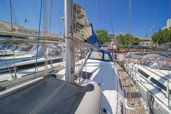 Hanse 400 - Yacht Charter Sailica
