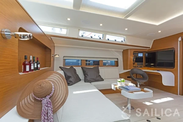 Hanse 675 - Yacht Charter Sailica