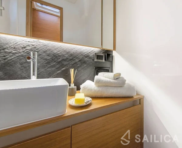 Hanse 675 - Yacht Charter Sailica