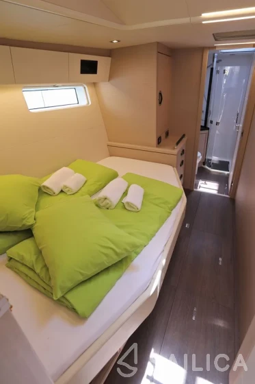 Jeanneau 65 - Yacht Charter Sailica