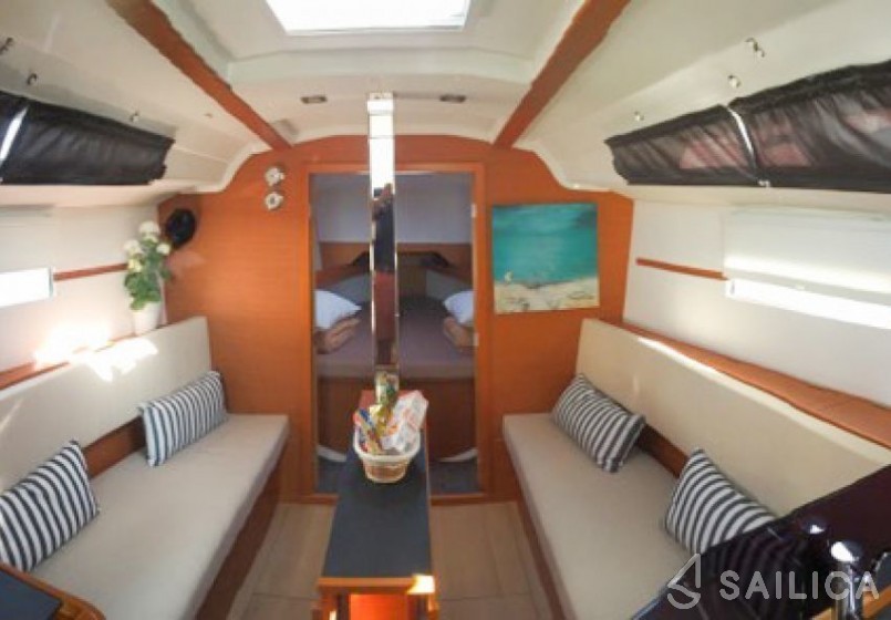 Sun Odyssey 34 - Yacht Charter Sailica