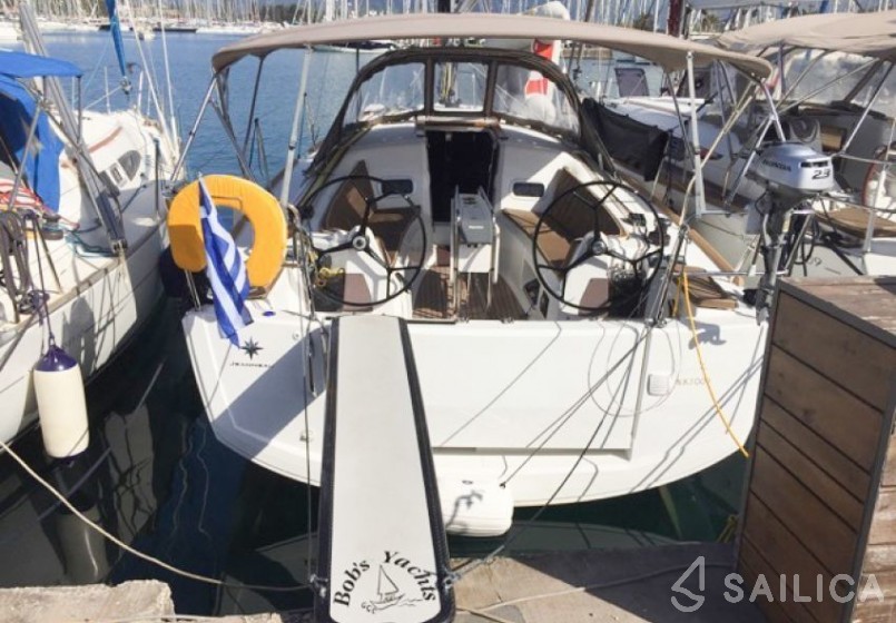Sun Odyssey 34 - Yacht Charter Sailica