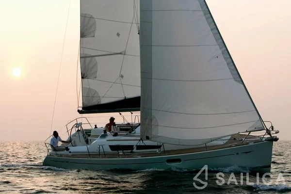 Sun Odyssey 36i - Yacht Charter Sailica