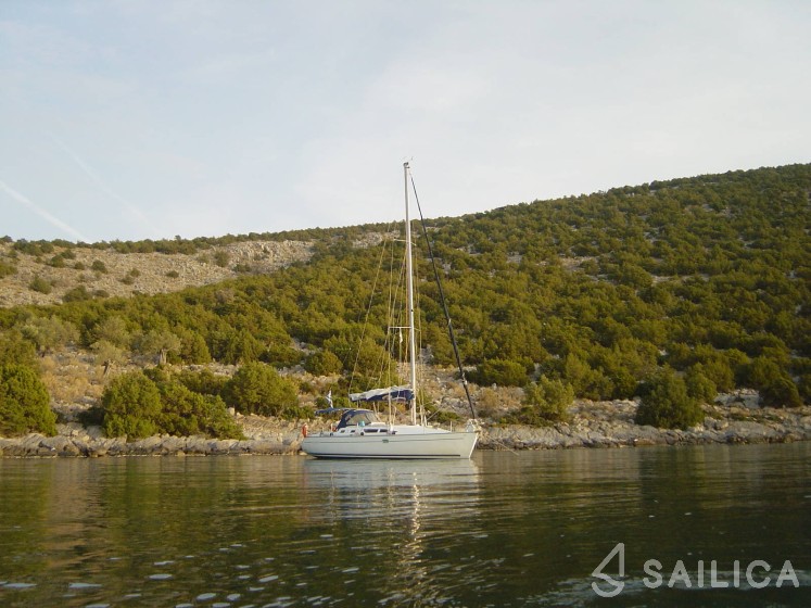 Sun Odyssey 37 - Yacht Charter Sailica
