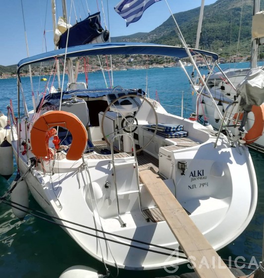 Sun Odyssey 37 - Yacht Charter Sailica