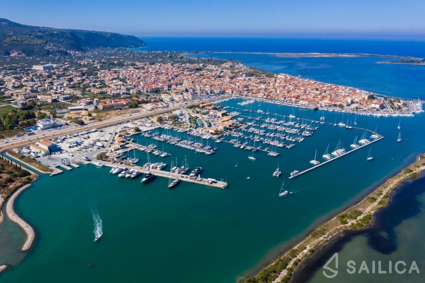 Sun Odyssey 37 - Yacht Charter Sailica