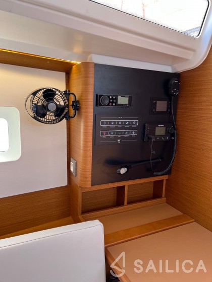 Sun Odyssey 380 - Yacht Charter Sailica