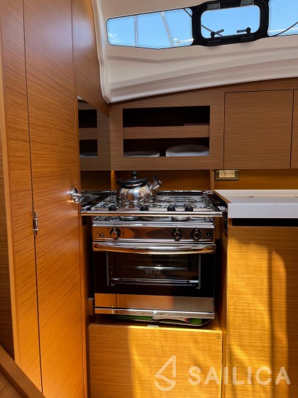Sun Odyssey 380 - Yacht Charter Sailica