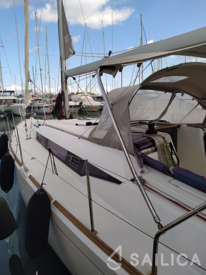 Sun Odyssey 409 - Yacht Charter Sailica