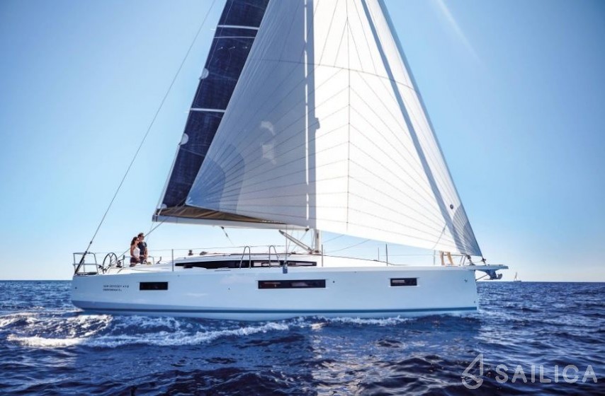 Sun Odyssey 410 - Yacht Charter Sailica