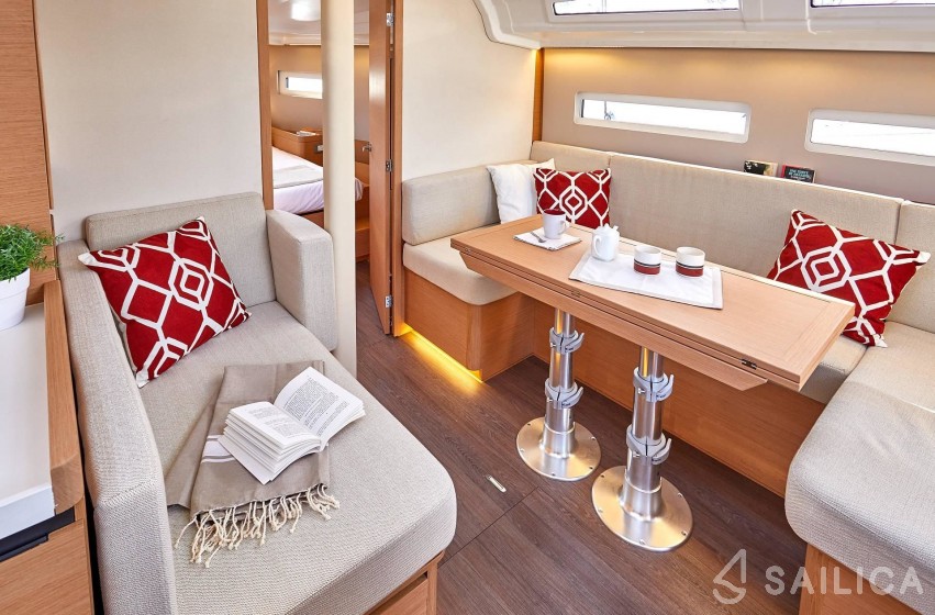 Sun Odyssey 410 - Yacht Charter Sailica