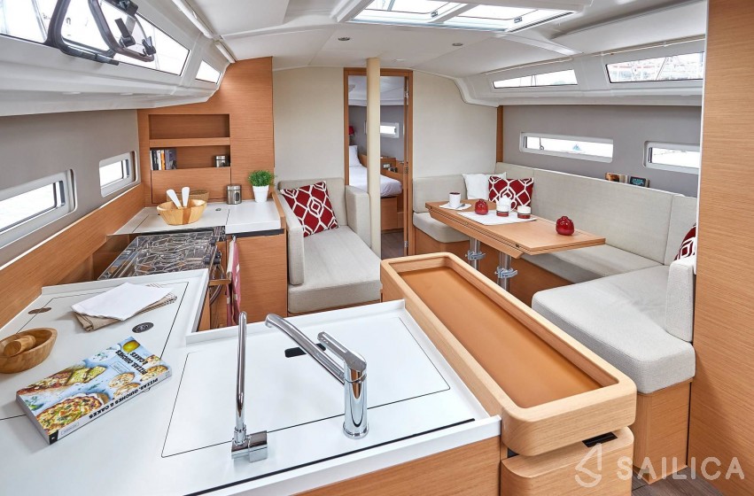 Sun Odyssey 410 - Yacht Charter Sailica