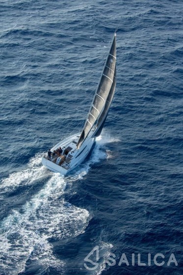 Sun Odyssey 410 - Yacht Charter Sailica
