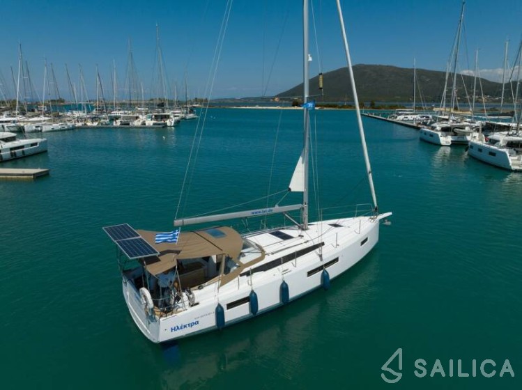 Sun Odyssey 410 - Yacht Charter Sailica