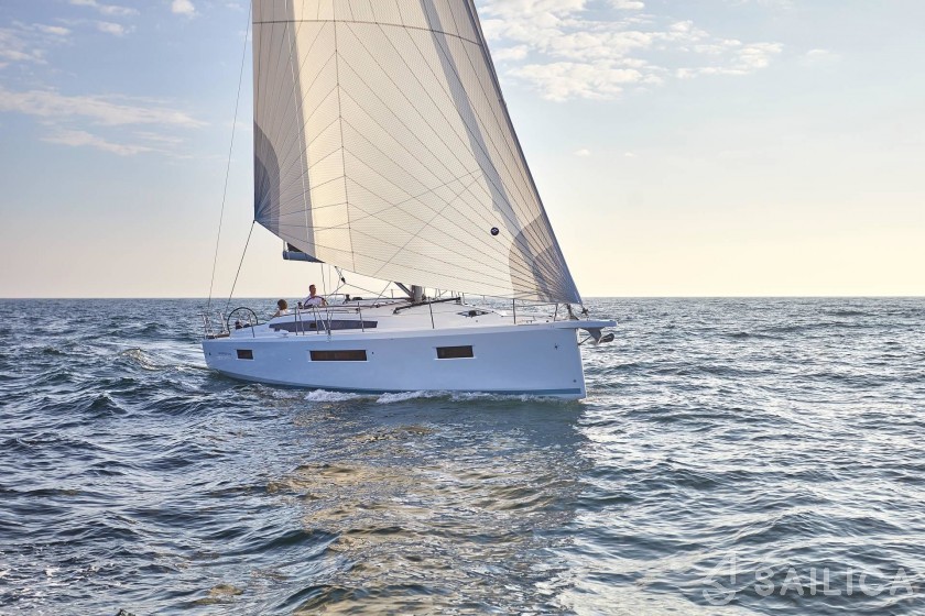 Sun Odyssey 410 - Yacht Charter Sailica