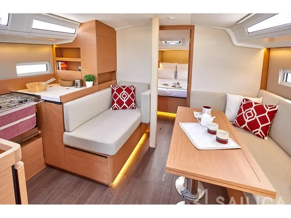 Sun Odyssey 410 - Yacht Charter Sailica