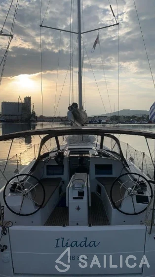 Sun Odyssey 410 - Yacht Charter Sailica