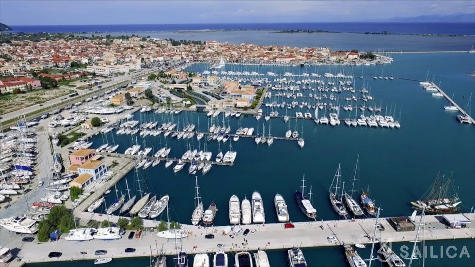 Sun Odyssey 419 - Yacht Charter Sailica