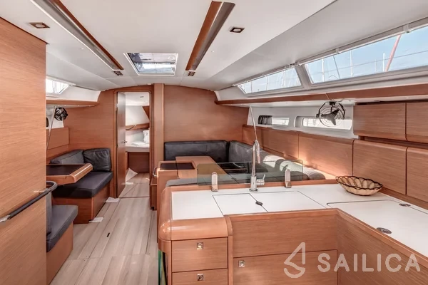Sun Odyssey 419 - Yacht Charter Sailica