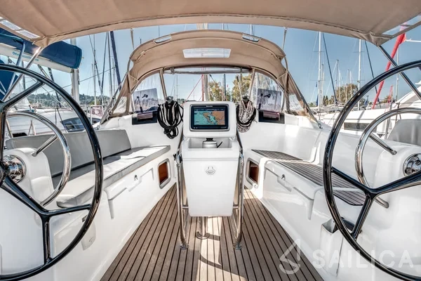 Sun Odyssey 419 - Yacht Charter Sailica