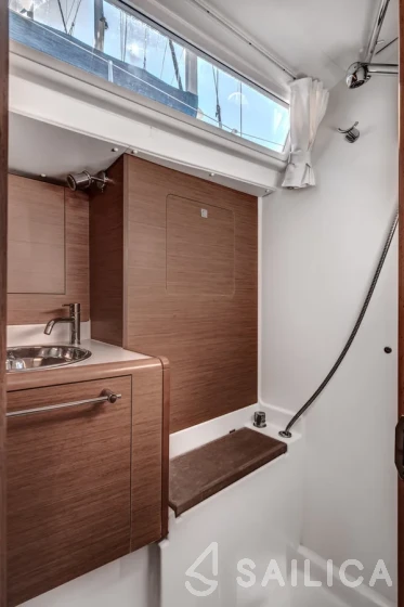 Sun Odyssey 419 - Yacht Charter Sailica