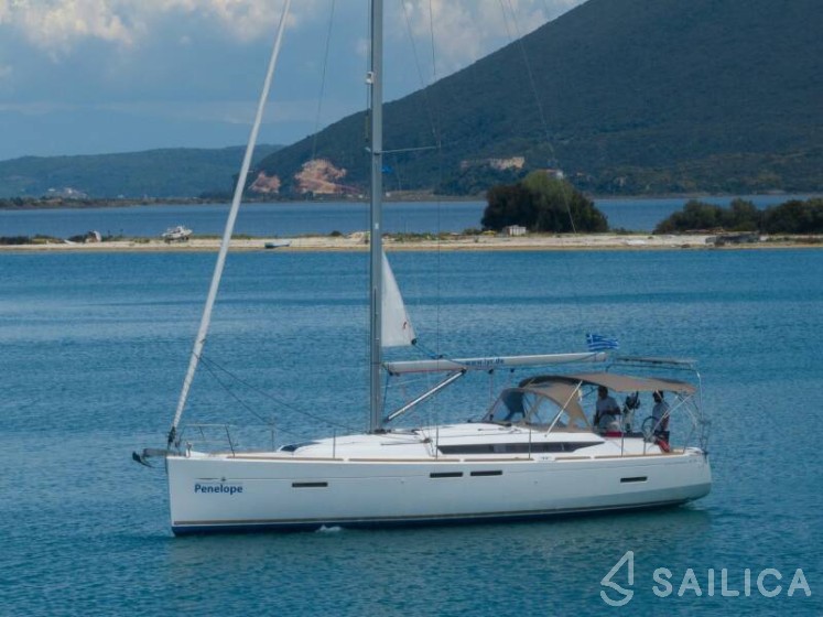 Sun Odyssey 419 - Yacht Charter Sailica