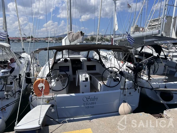 Sun Odyssey 410 - Yacht Charter Sailica