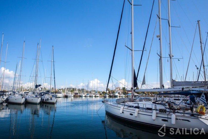 Sun Odyssey 419 - Yacht Charter Sailica