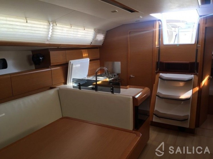 Sun Odyssey 439 - Yacht Charter Sailica