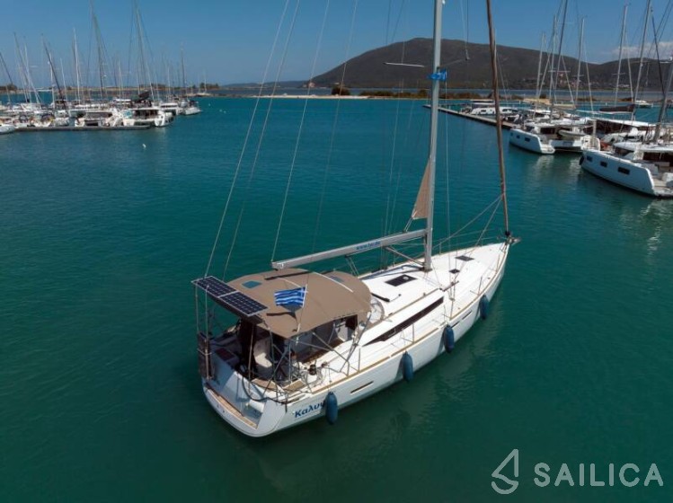 Sun Odyssey 439 - Yacht Charter Sailica