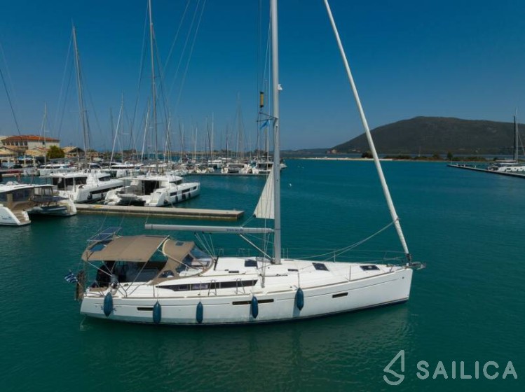 Sun Odyssey 479 - Yacht Charter Sailica